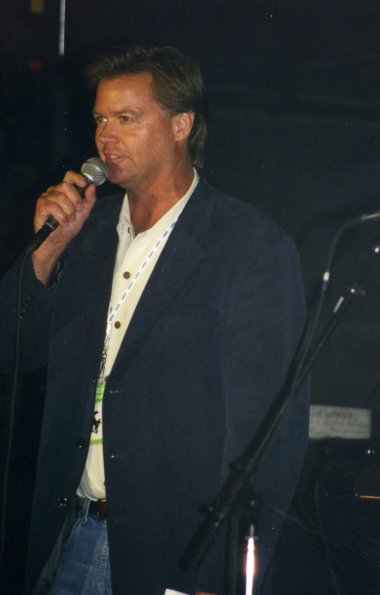 Sizzlin' Country Stage