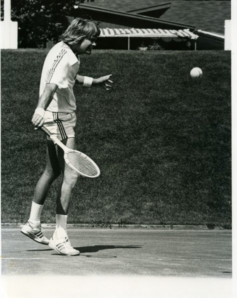 TENNIS~1